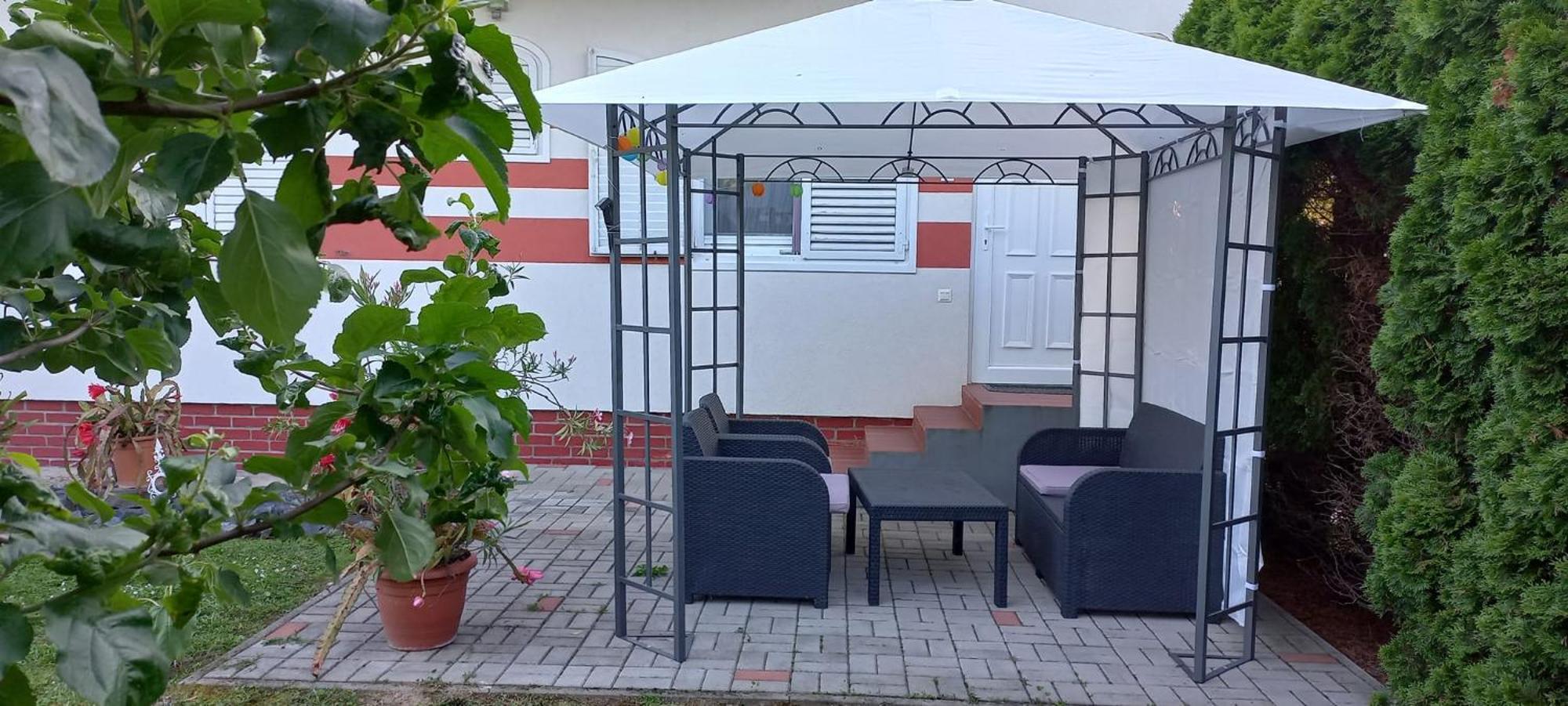 Ferienwohnung Bella Badacsony Apartmanhaz Badacsonytomaj Exterior foto